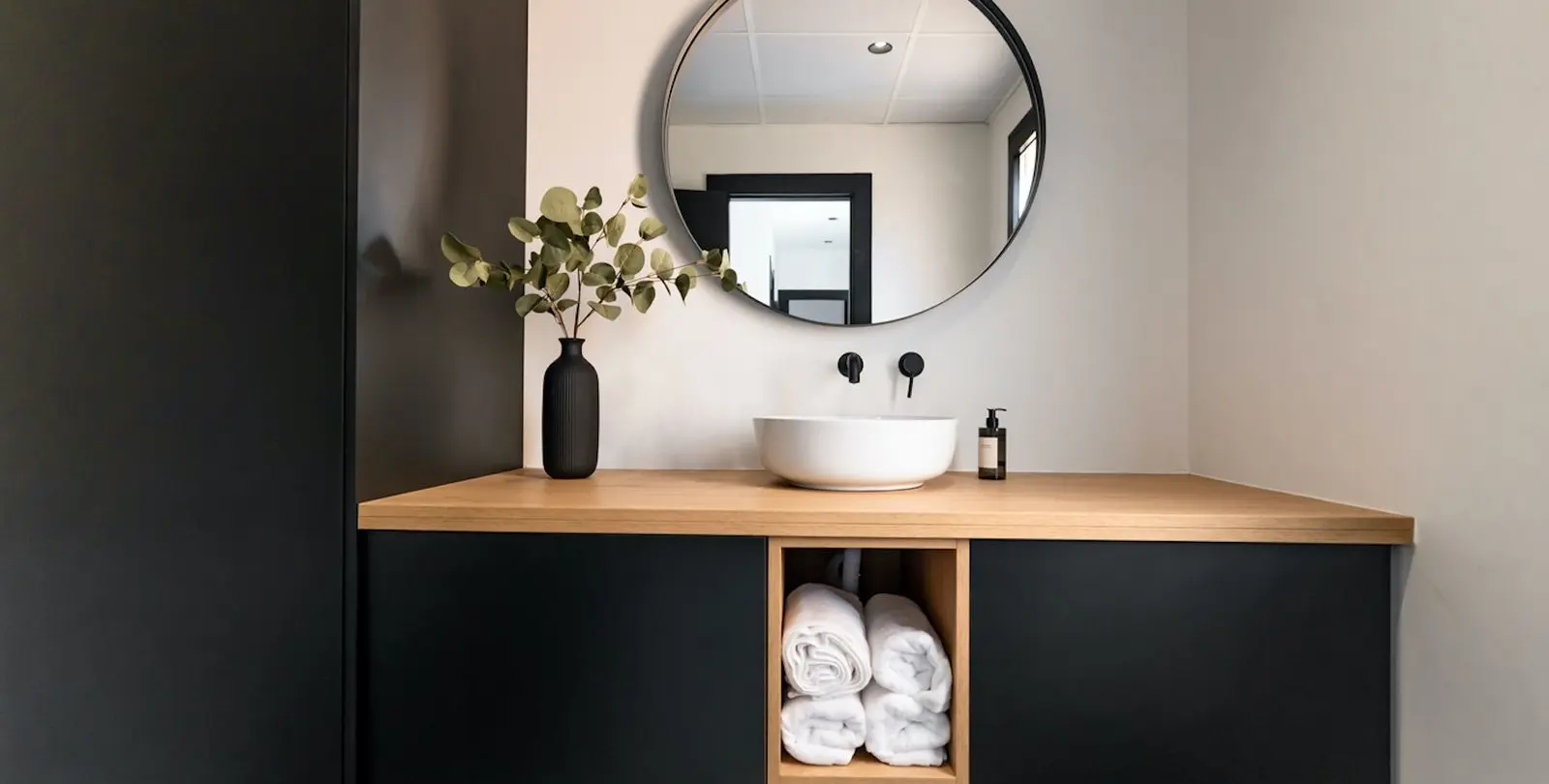 Sale of ground floor apartment in Nueva Andalucía 15