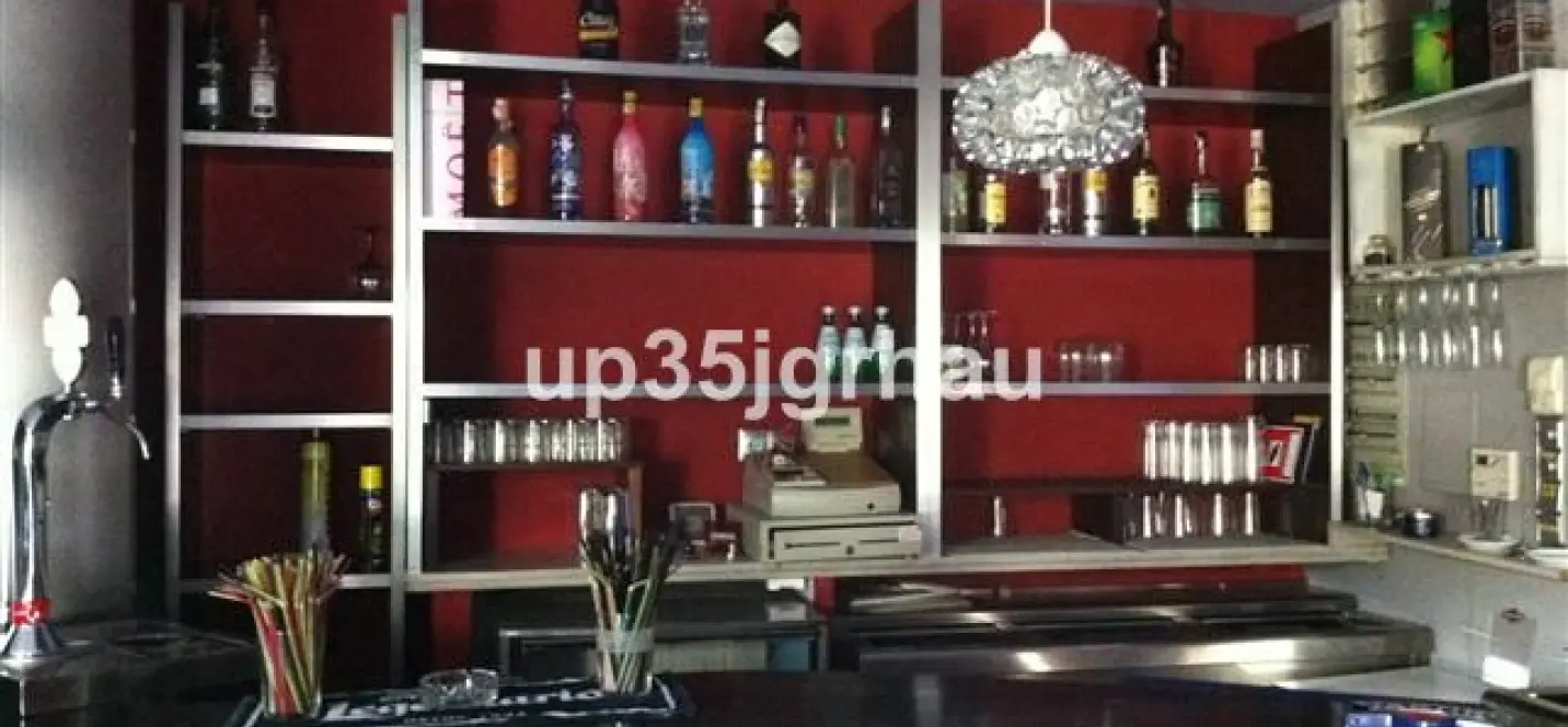 Sale of bar in Estepona 1
