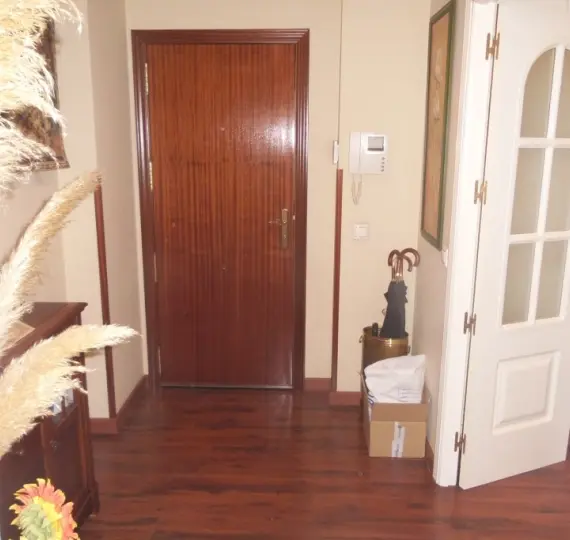 Продажа апартаментов на среднем этаже в Málaga