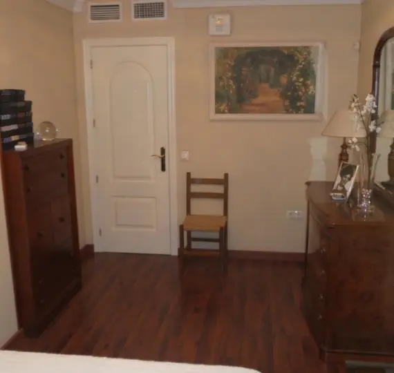 Продажа апартаментов на среднем этаже в Málaga