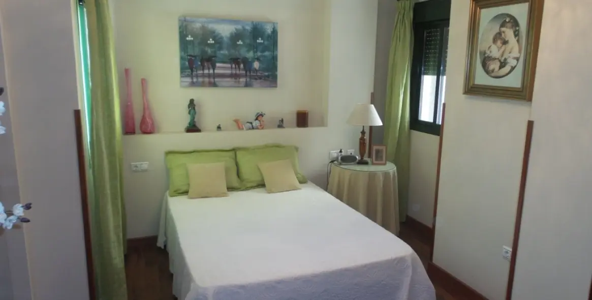 Продажа апартаментов на среднем этаже в Málaga 12