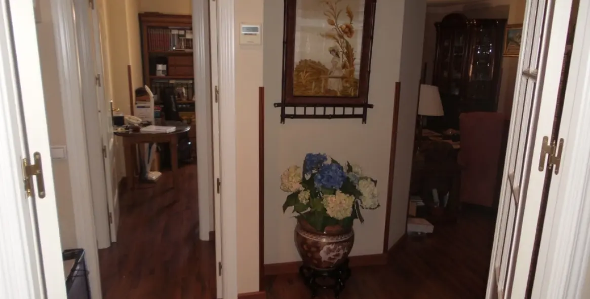 Продажа апартаментов на среднем этаже в Málaga 6