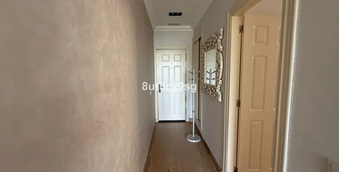 Sale of middle floor apartment in Estepona 29