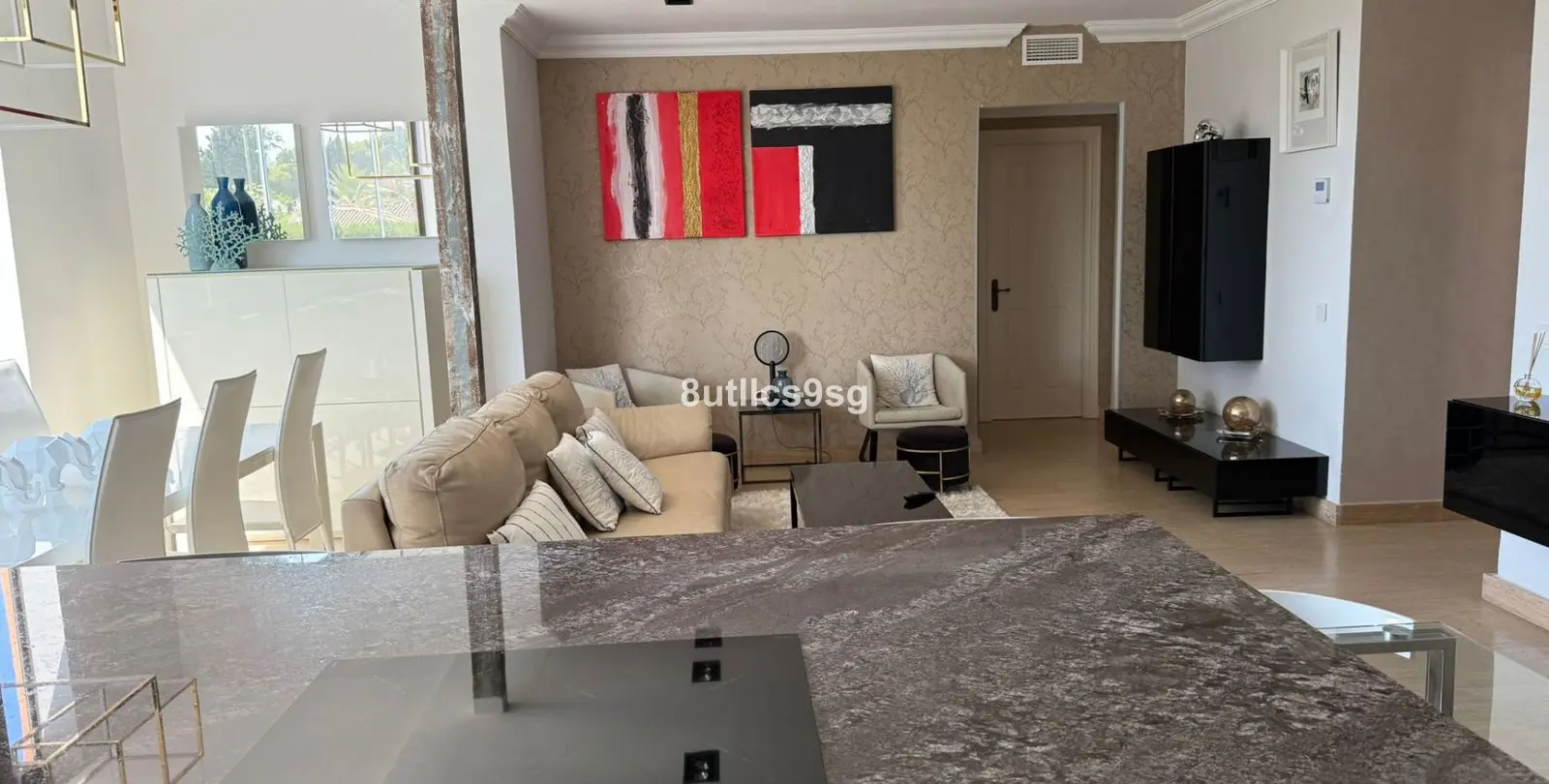 Продажа апартаментов на среднем этаже в Estepona 23