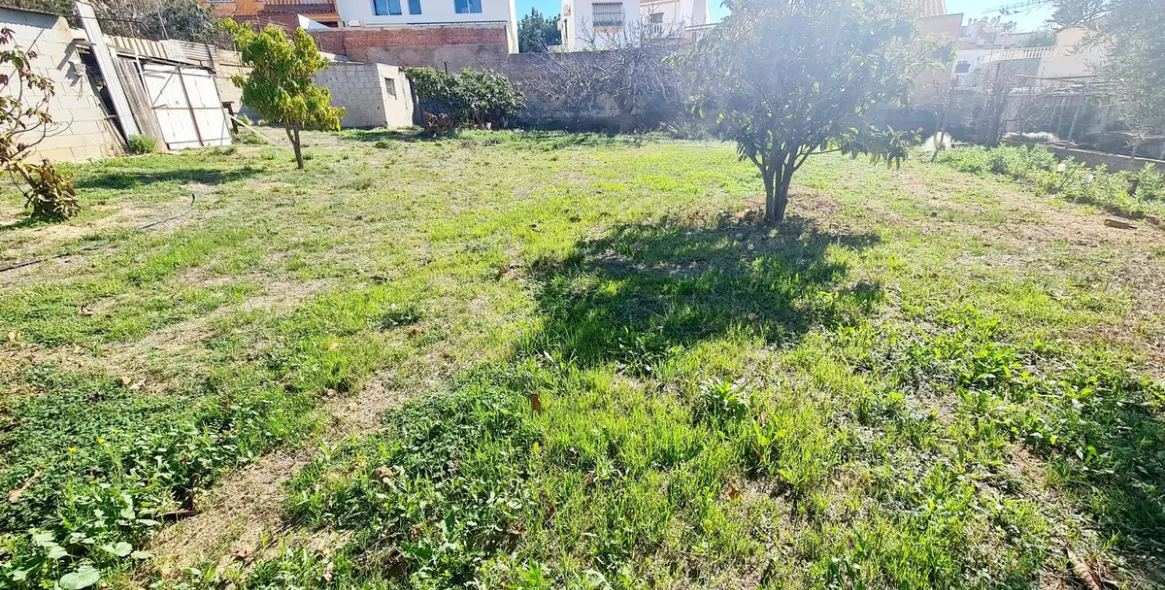 Sale of residential plot in Fuengirola 2