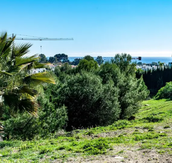 Продажа  жилого участка в New Golden Mile