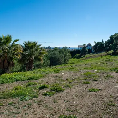 Venta de parcela residencial en New Golden Mile