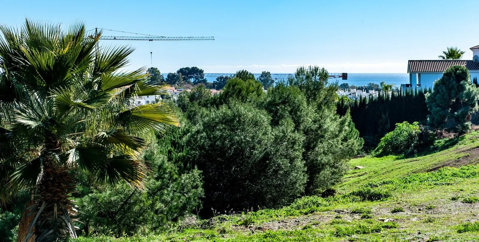 Sale of residential plot in New Golden Mile 2