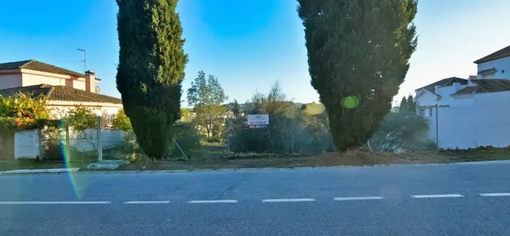 Продажа  жилого участка в Mijas Golf 0