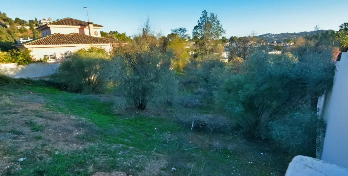 Sale of residential plot in Mijas Golf 3