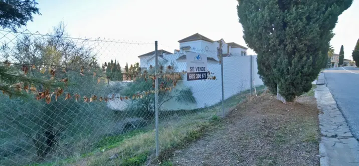 Продажа  жилого участка в Mijas Golf 3