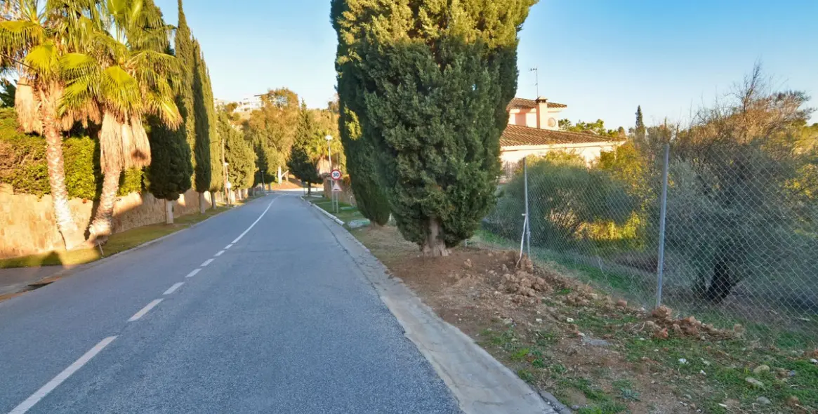 Sale of residential plot in Mijas Golf 10