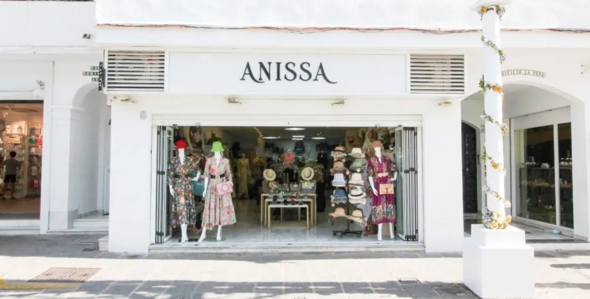 Sale of shop in Mijas 2