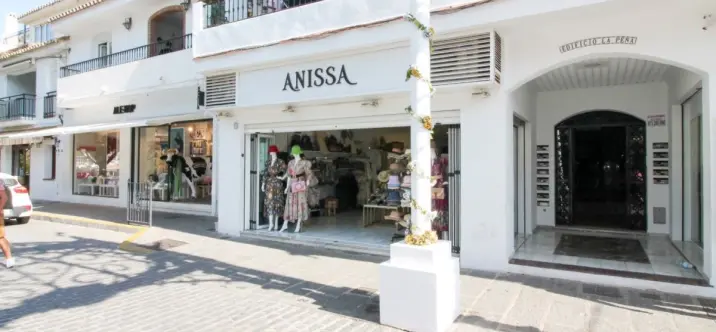 Sale of shop in Mijas 2