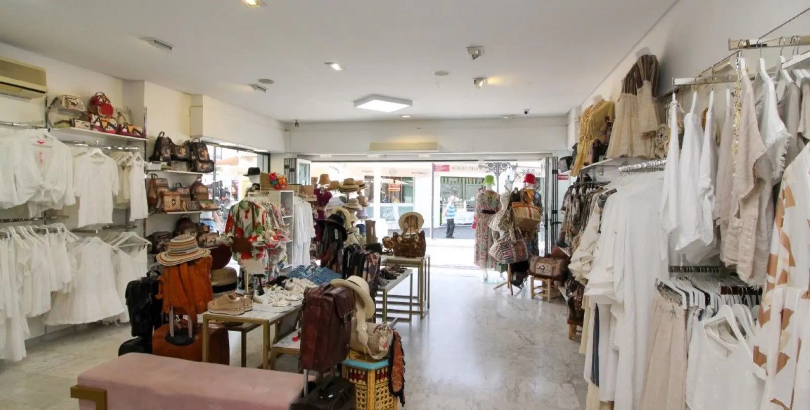 Sale of shop in Mijas 6