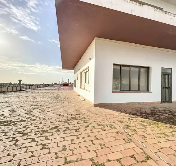 Venta de local comercial en Cancelada