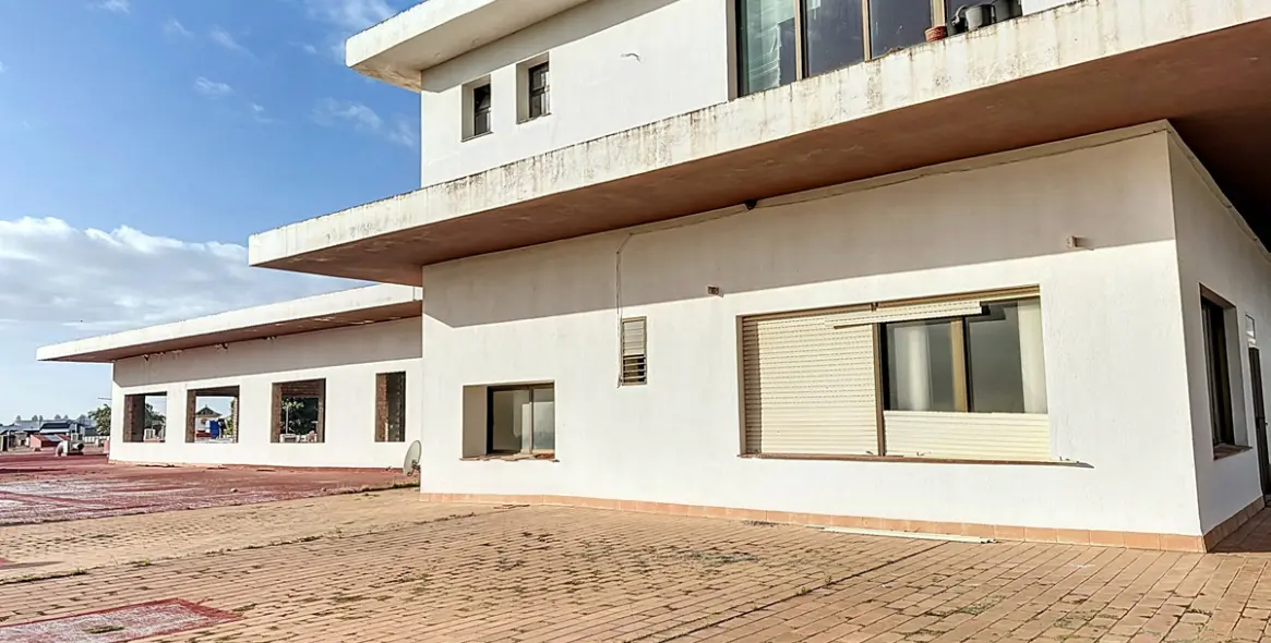 Продажа коммерческого помещения в Cancelada 11