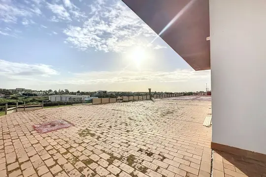 Image 6 thumb