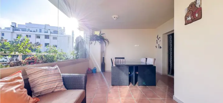 Long-term rent of middle floor apartment in El Faro 2