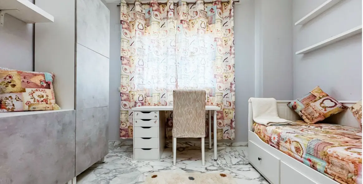 Long-term rent of middle floor apartment in El Faro 15