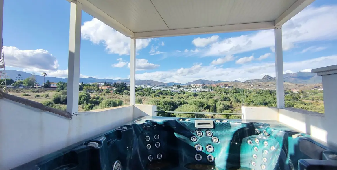 Sale of semi-detached house in Cancelada 1