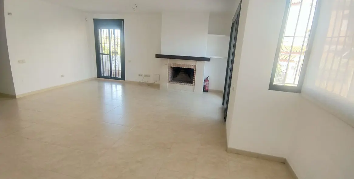 Sale of semi-detached house in Cancelada 7