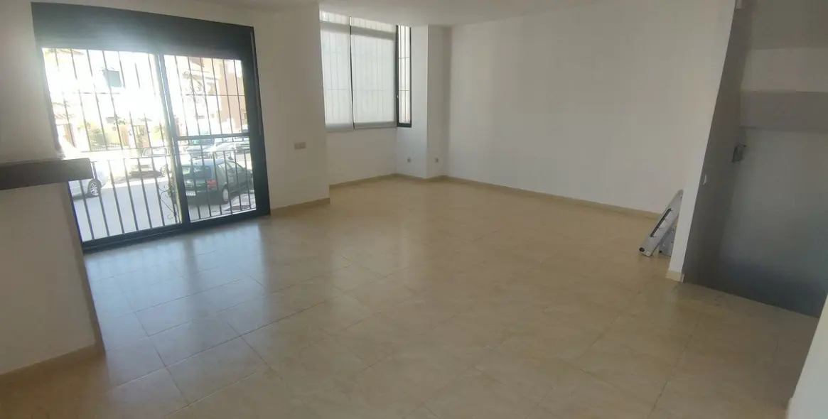 Sale of semi-detached house in Cancelada 9