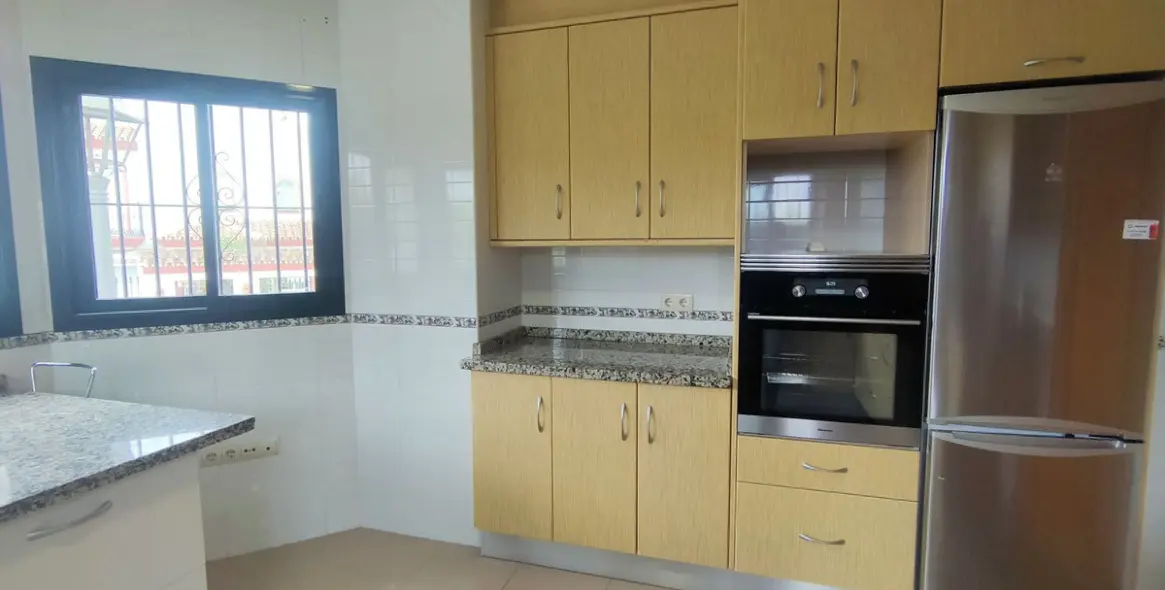 Sale of semi-detached house in Cancelada 12