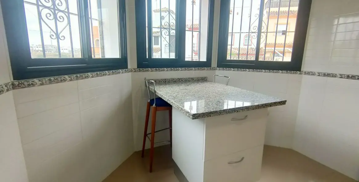 Sale of semi-detached house in Cancelada 16