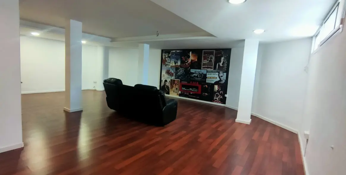 Sale of semi-detached house in Cancelada 26