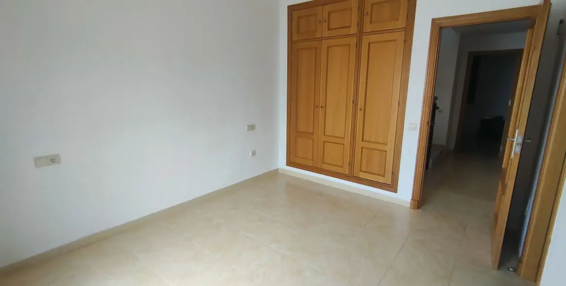 Sale of semi-detached house in Cancelada 31
