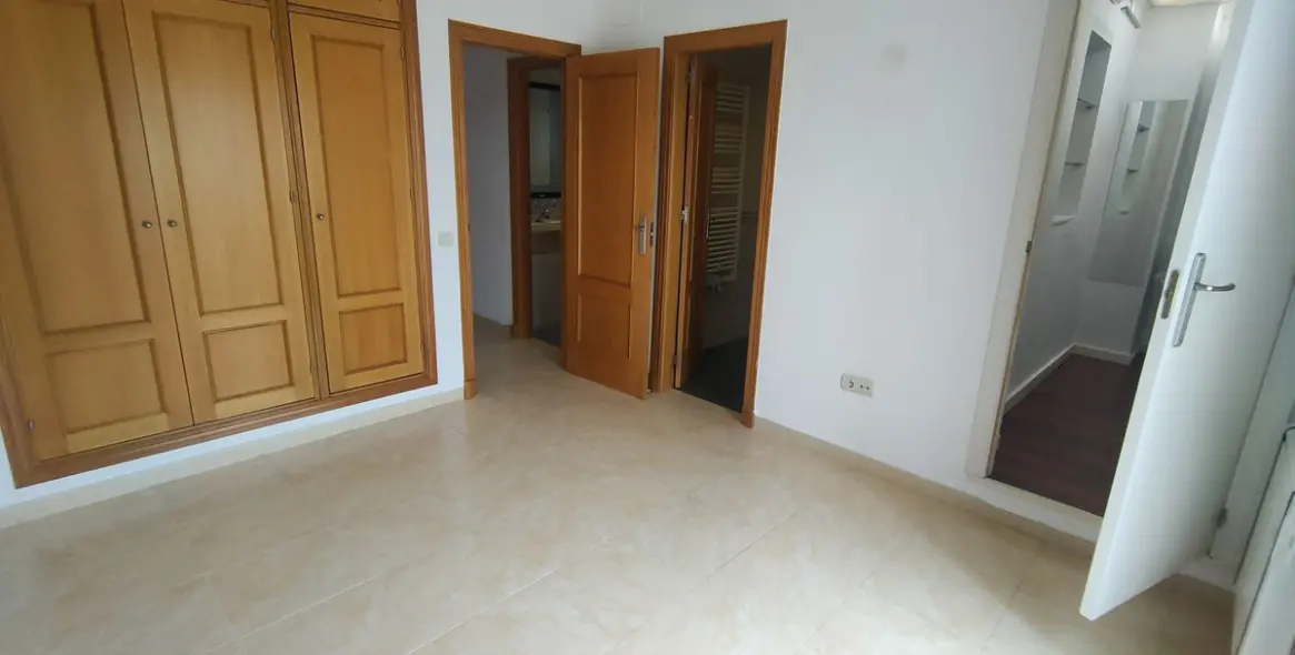 Sale of semi-detached house in Cancelada 33