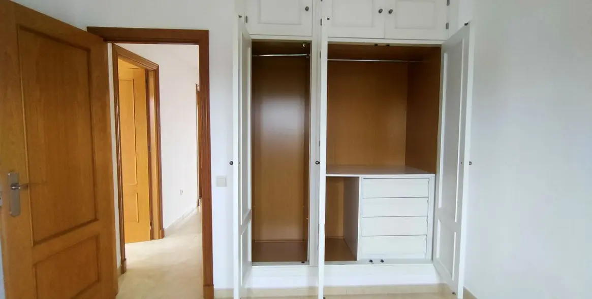 Sale of semi-detached house in Cancelada 40