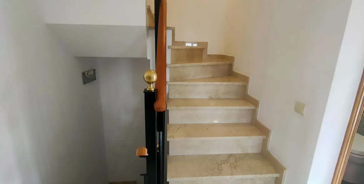 Sale of semi-detached house in Cancelada 45