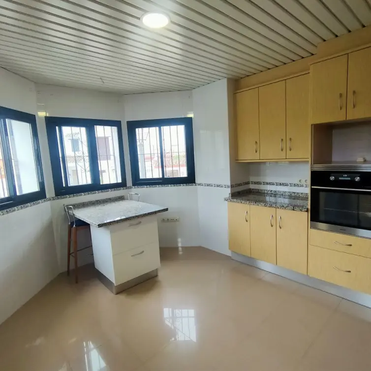 Venta de casa pareada en Cancelada