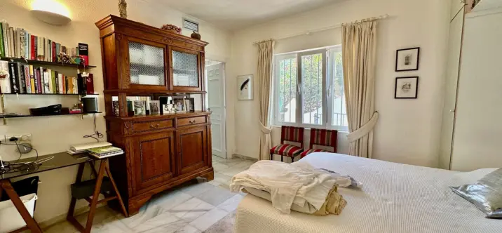 Sale of middle floor apartment in Benahavís 3