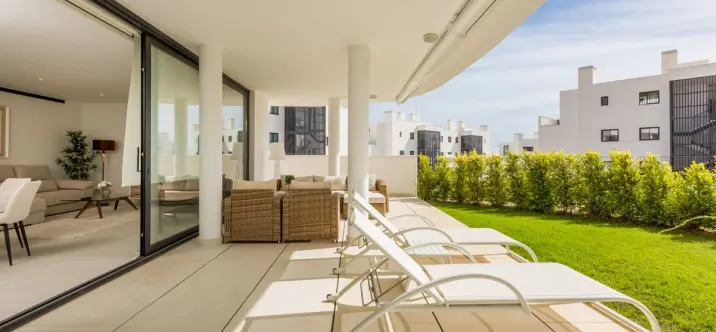 Продажа апартаментов на первом этаже в Fuengirola 1