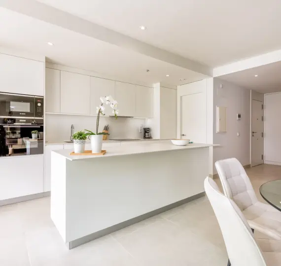 Продажа апартаментов на первом этаже в Fuengirola