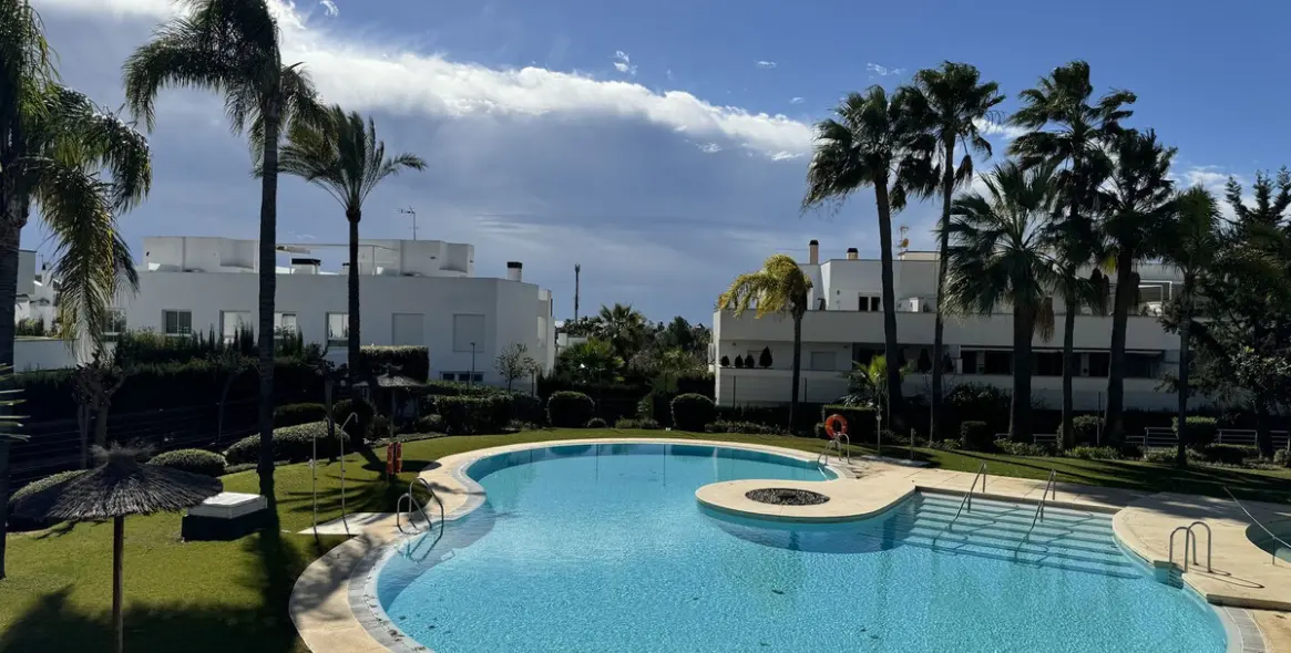 Sale of penthouse in Nueva Andalucía 1