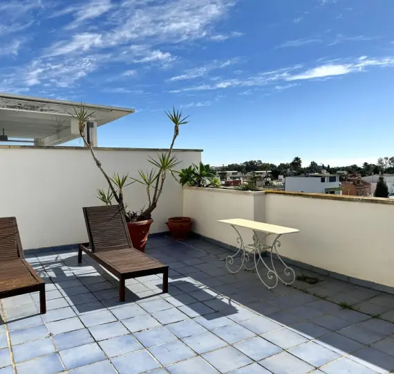 Sale of penthouse in Nueva Andalucía