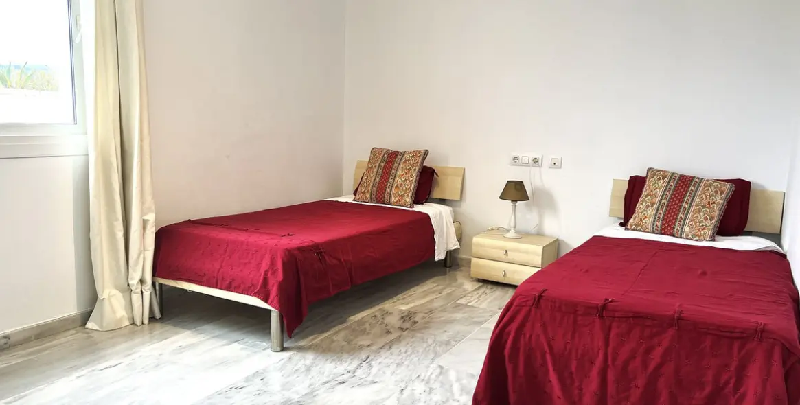 Sale of penthouse in Nueva Andalucía 7