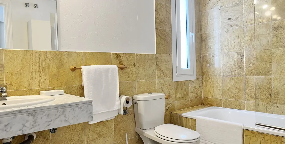 Sale of penthouse in Nueva Andalucía 8