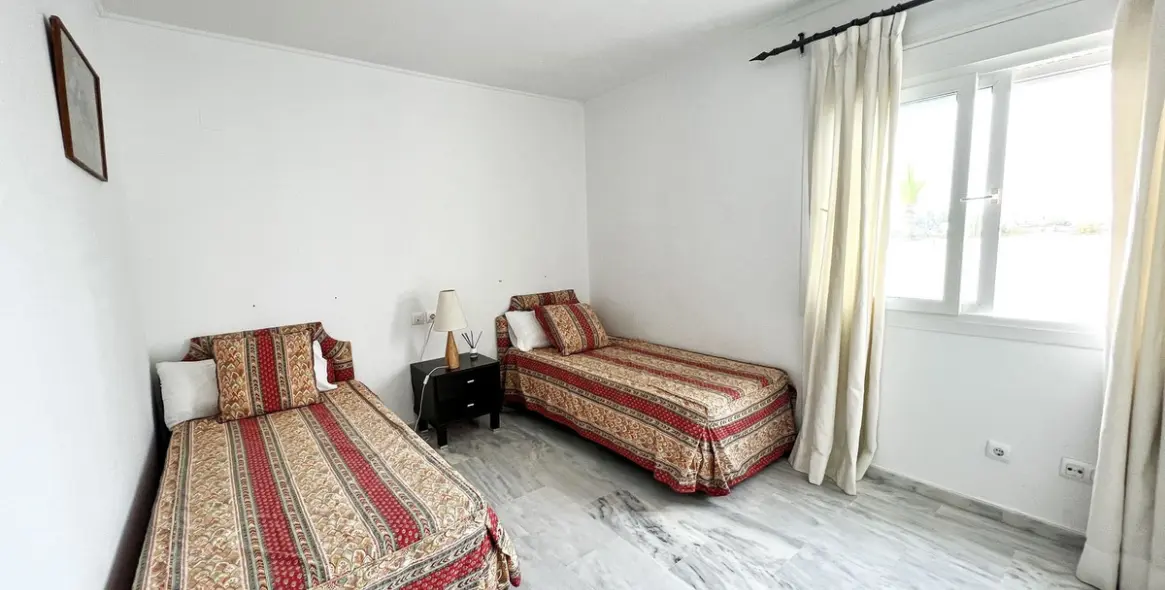 Sale of penthouse in Nueva Andalucía 9