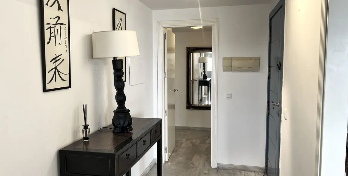 Sale of penthouse in Nueva Andalucía 14