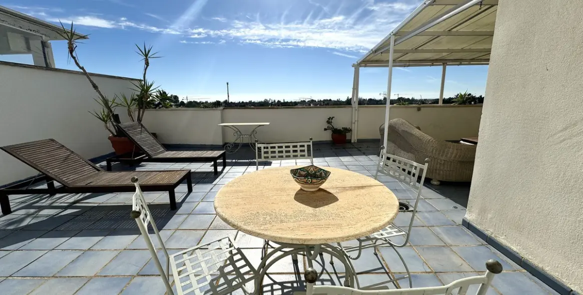 Sale of penthouse in Nueva Andalucía 19