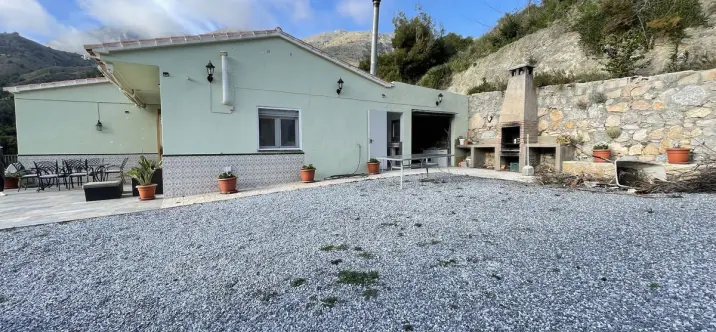 Venta de villa independiente en Nerja 2