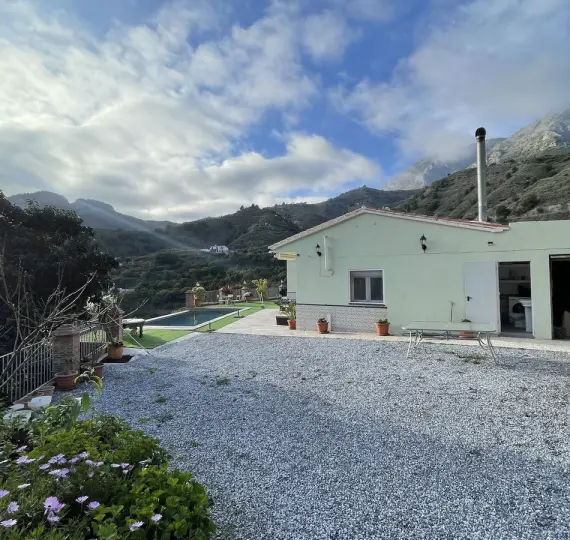 Venta de villa independiente en Nerja