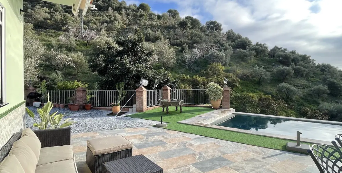 Продажа  отдельно стоящей виллы в Nerja 8