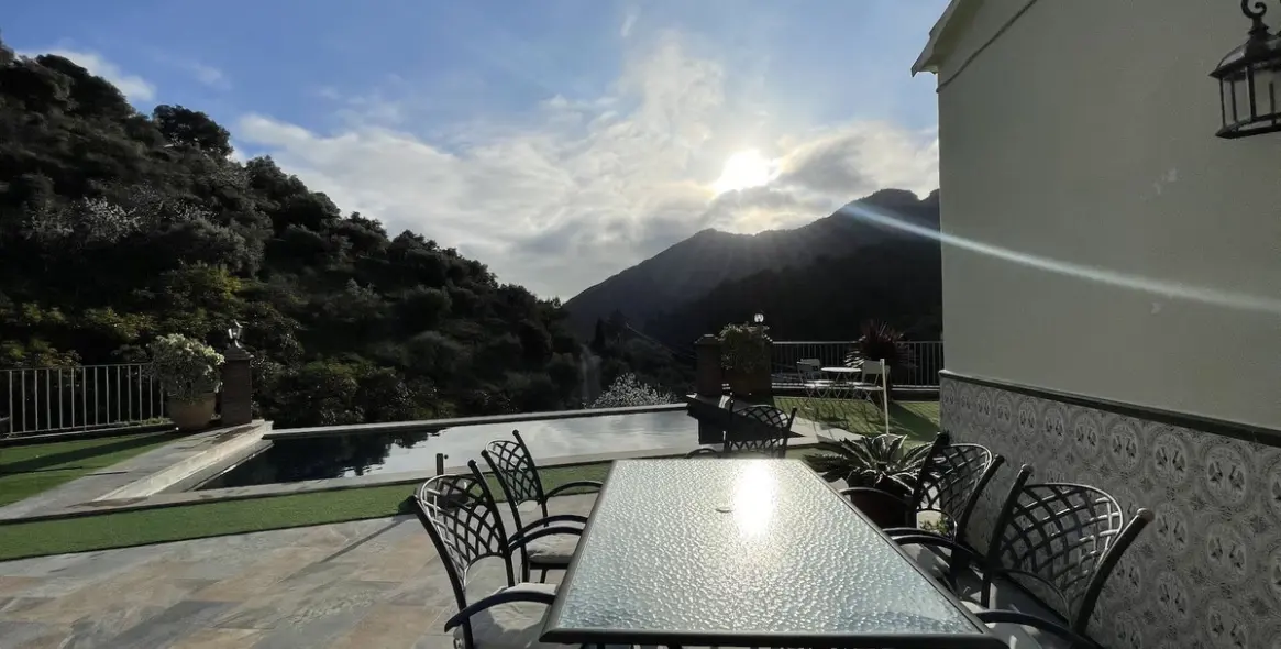 Продажа  отдельно стоящей виллы в Nerja 22