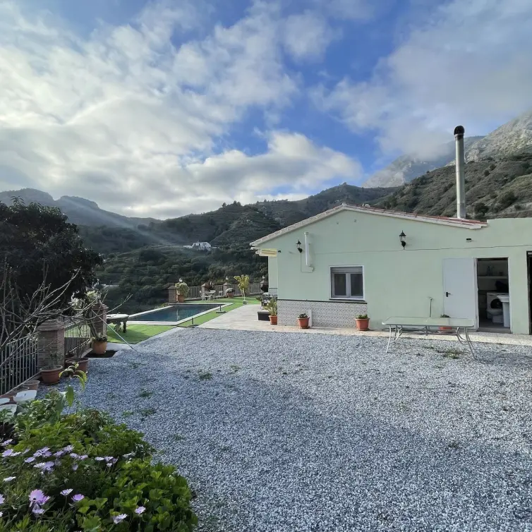 Venta de villa independiente en Nerja